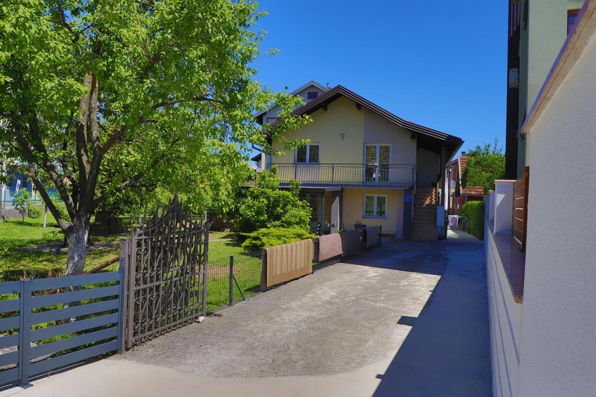 Apartman Ozimice 2 Bihać エクステリア 写真